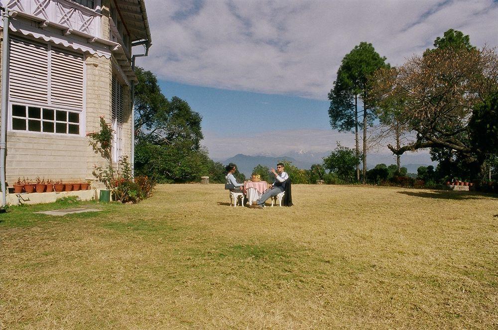 Chevron Rosemount Hotel Ranikhet Exterior foto
